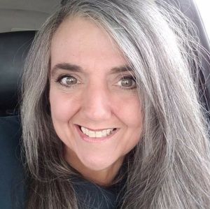 Meet your Posher, Annie